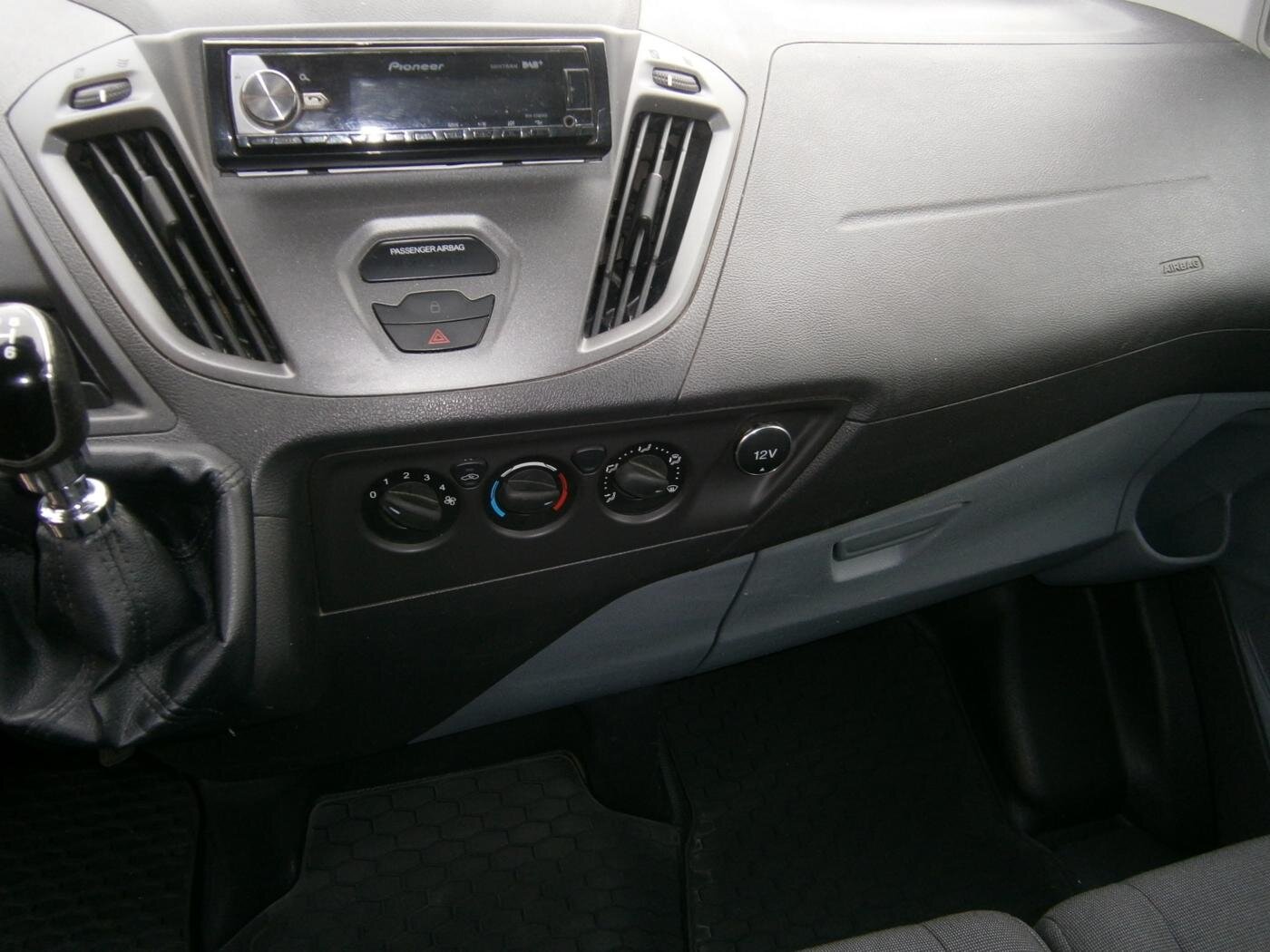 Ford Transit Custom Kombi 2,2 l 74 kw