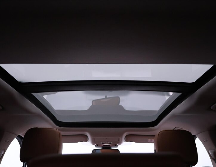 Jaguar F-Pace SUV / Terénní 2,0 l 132 kw