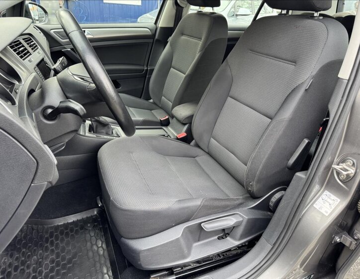 Volkswagen Golf Hatchback 1,2 l 63 kw