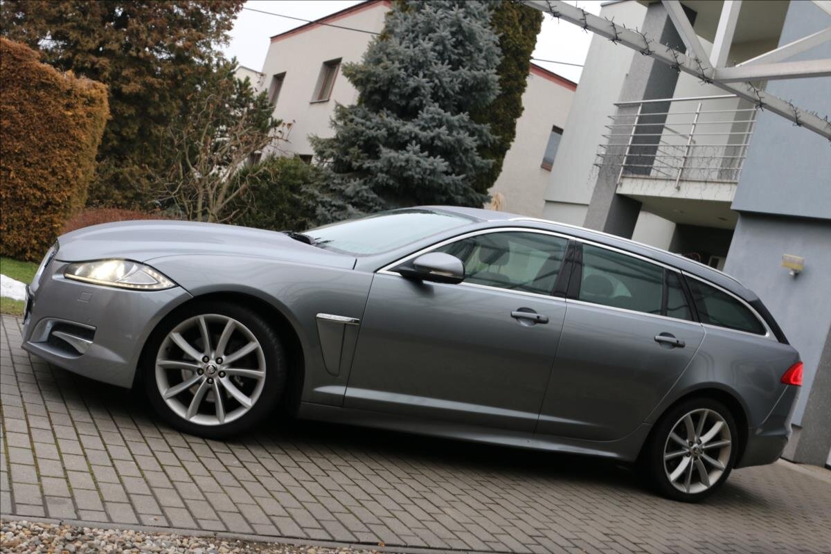 Jaguar XF Kombi 3,0 l 177 kw