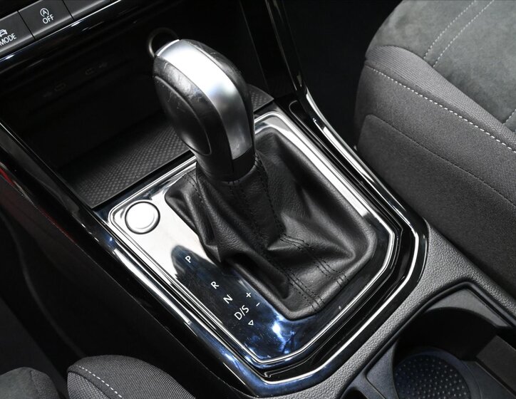 Volkswagen Touran MPV 2,0 l 110 kw