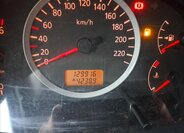 Nissan Almera Tino 30