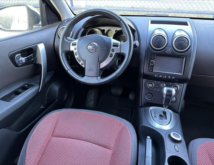 Nissan Qashqai SUV 2,0 l 110 kw