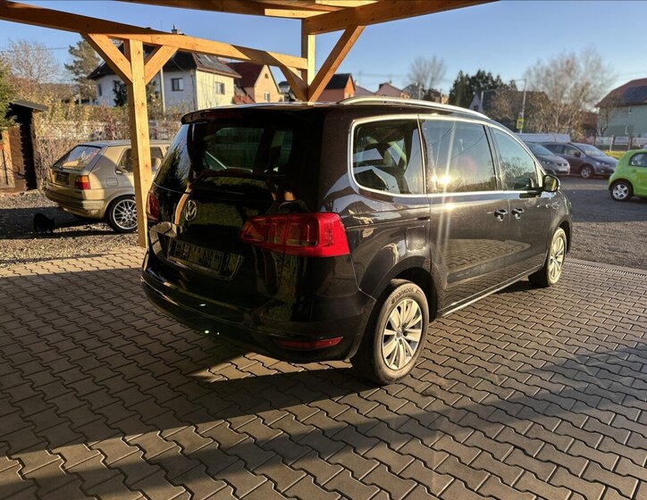Volkswagen Sharan 4