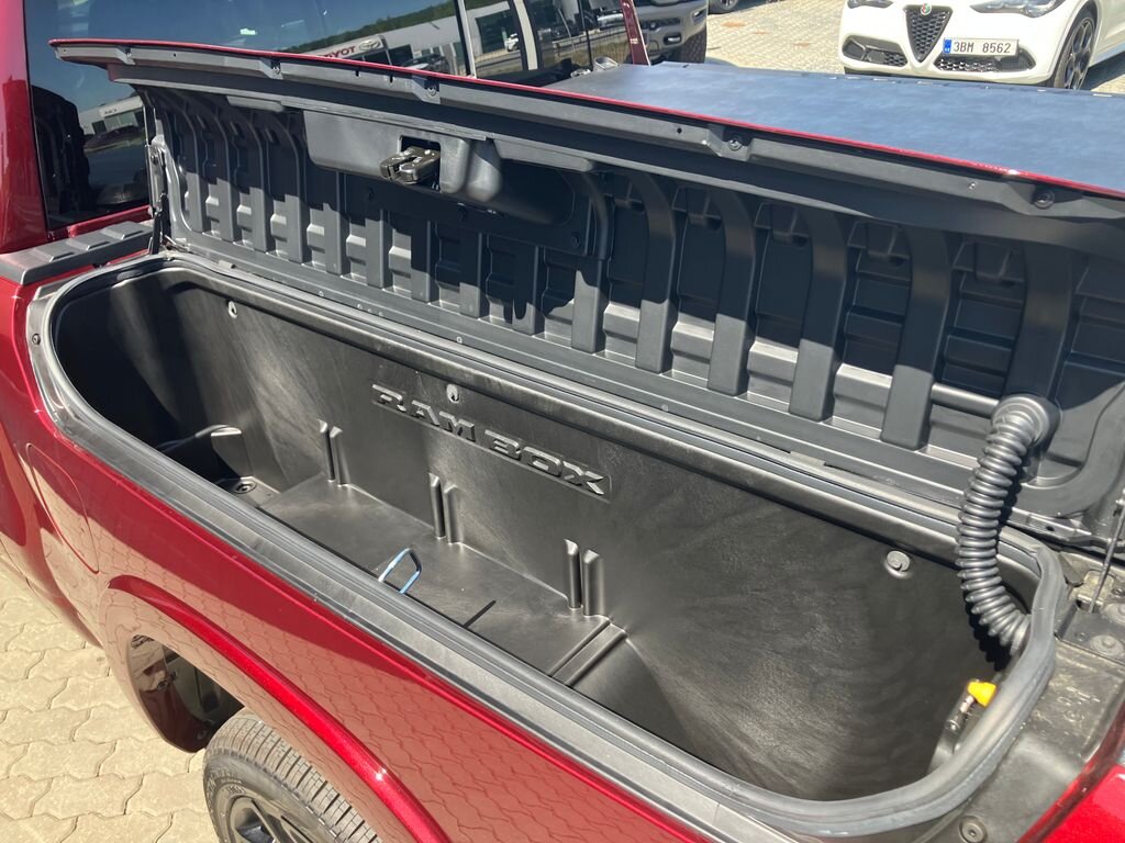 Dodge RAM Pick-up 3,0 l 403 kw