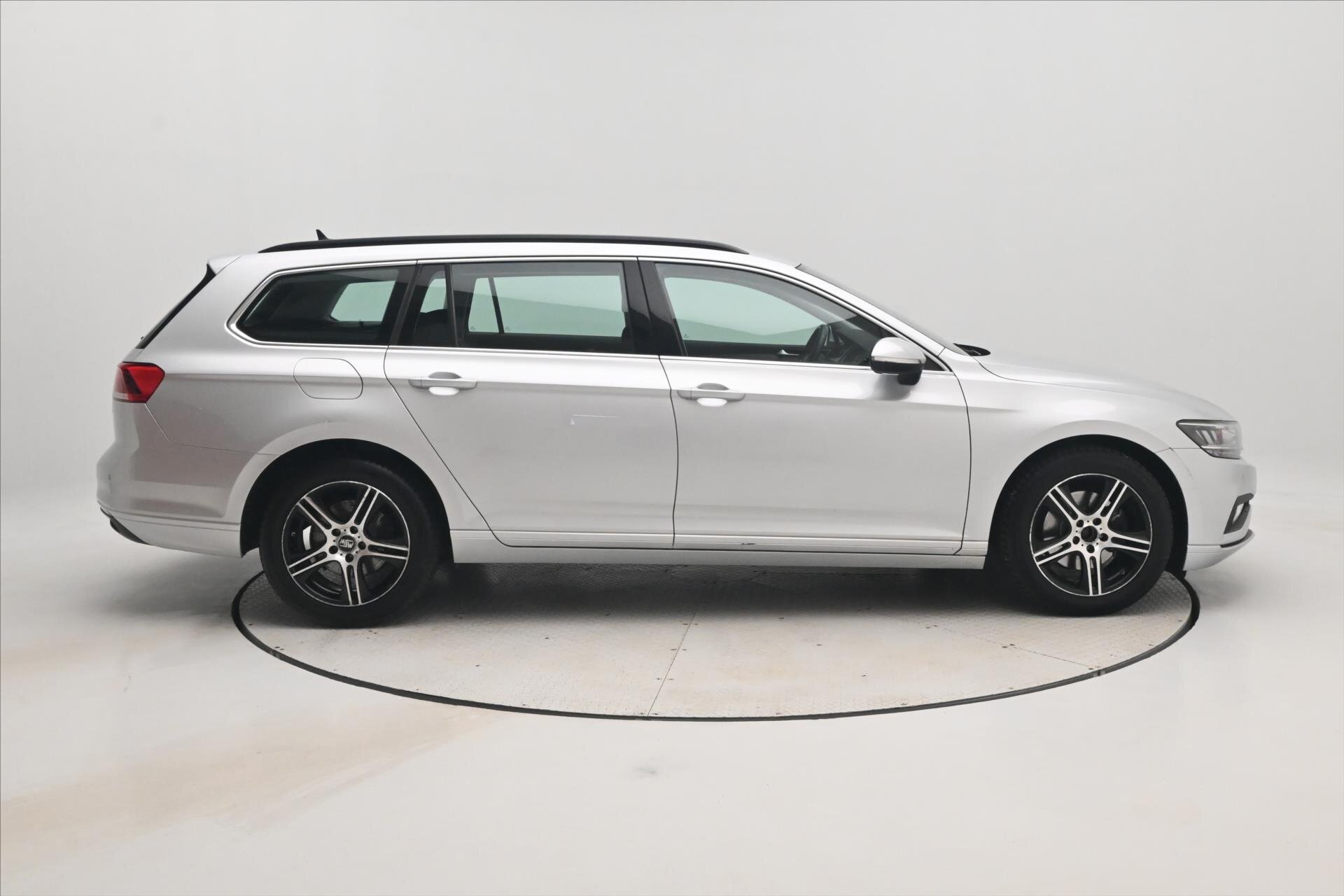 Volkswagen Passat Kombi 2,0 l 110 kw