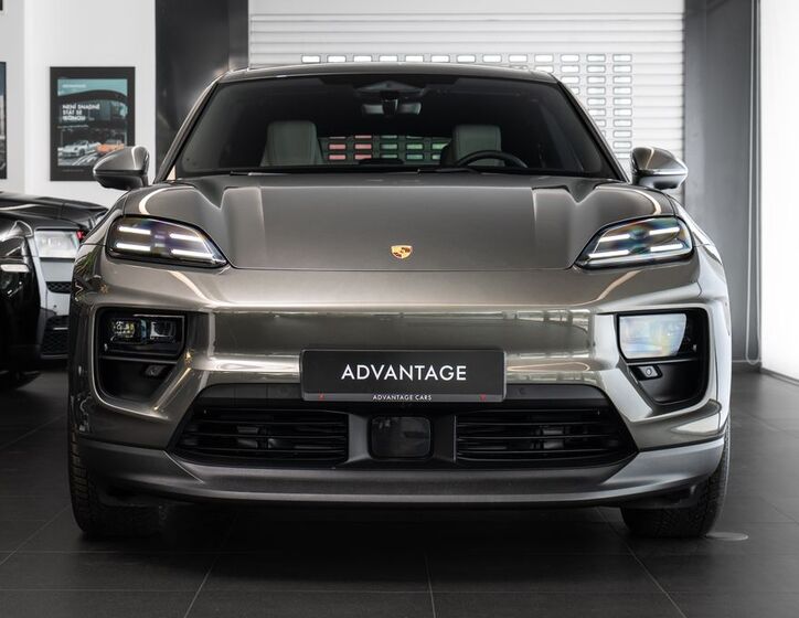 Porsche Macan 2