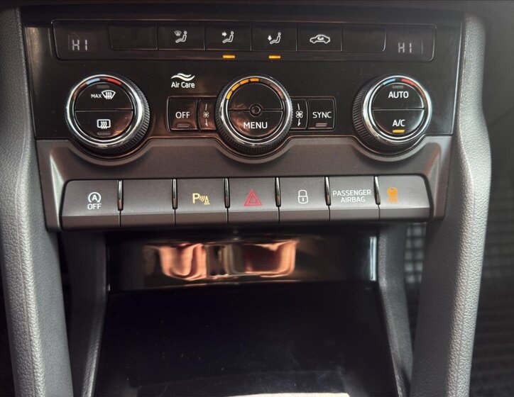 Škoda Karoq Kombi 1,5 l 110 kw