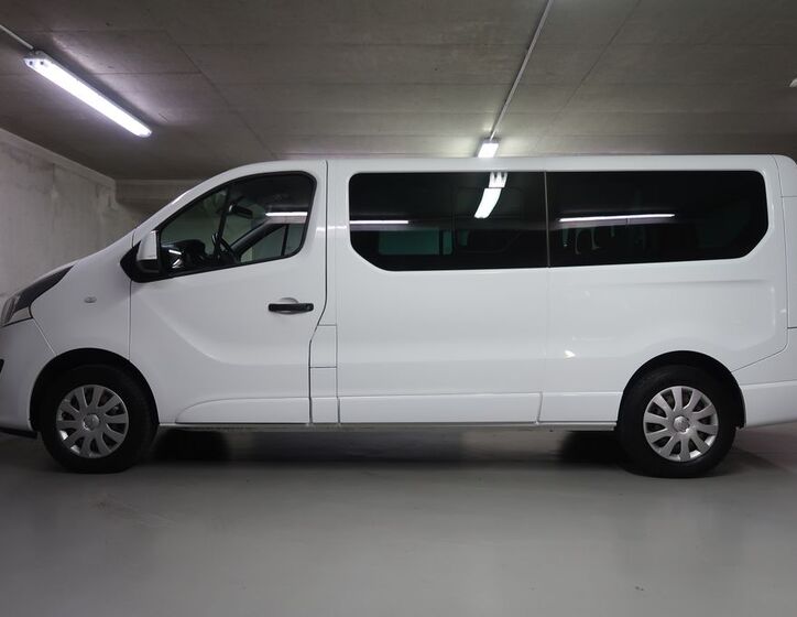 Opel Vivaro 8