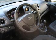 Hyundai i10 13