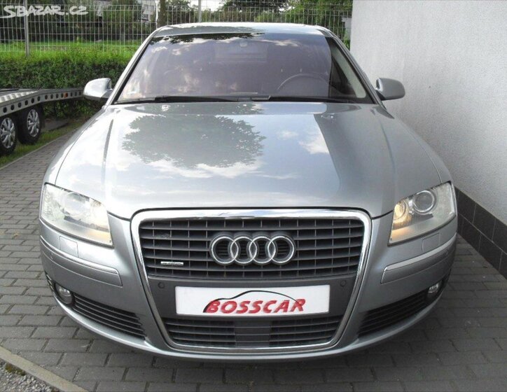 Audi A8 Sedan / Limuzína 4,2 l 257 kw