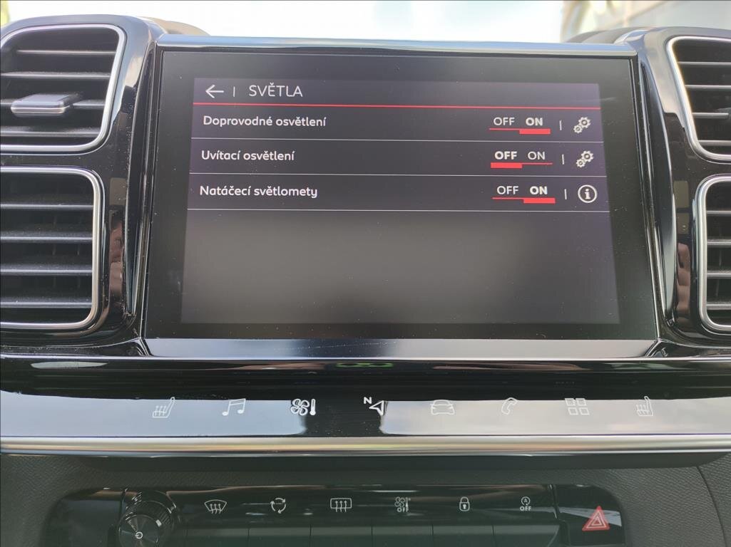 Citroën C5 Aircross SUV / Terénní 1,5 l 96 kw