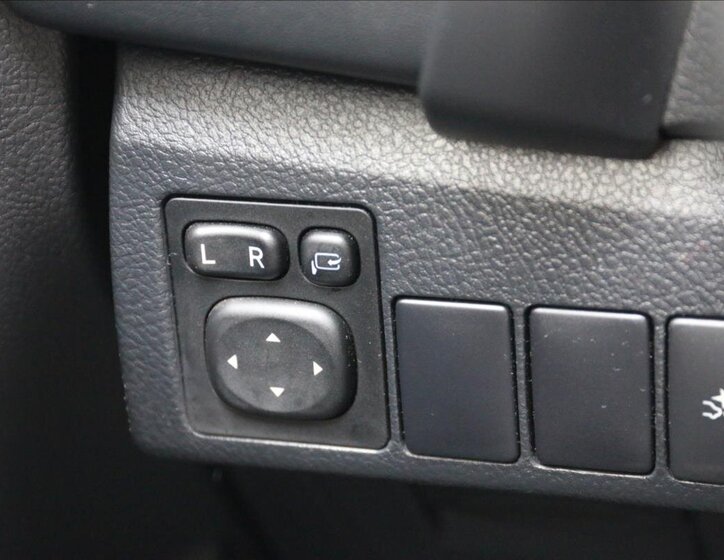 Toyota Auris Kombi 1,6 l 97 kw