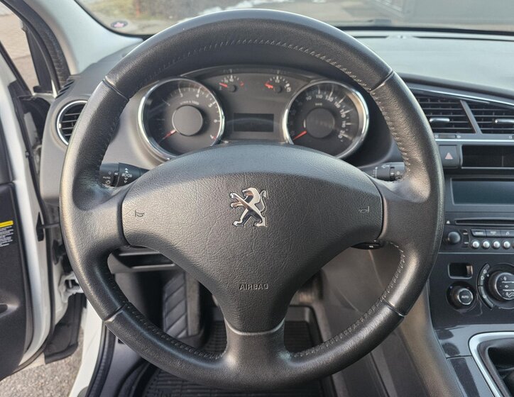 Peugeot 3008 SUV 1,2 l 96 kw