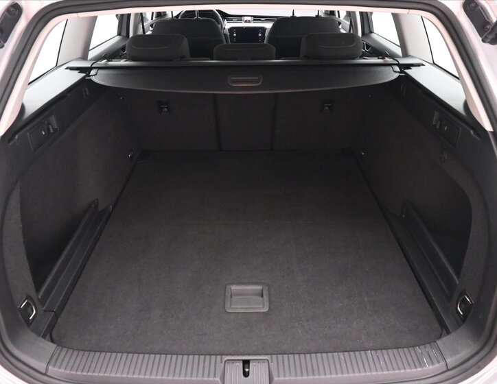 Volkswagen Passat Kombi 2,0 l 110 kw