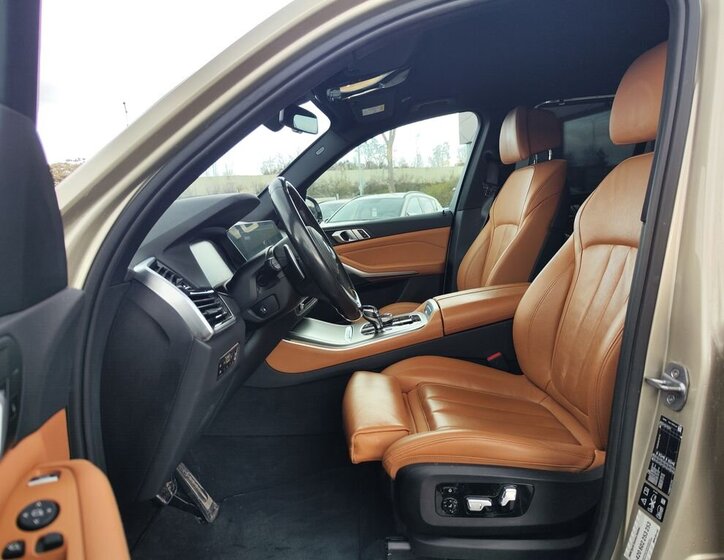 BMW X5 SUV / Terénní 3,0 l 195 kw