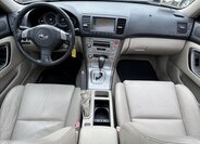 Subaru Legacy Kombi 3,0 l 180 kw