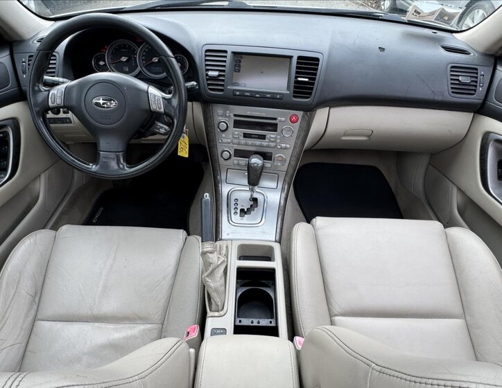 Subaru Legacy Kombi 3,0 l 180 kw