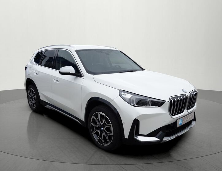 BMW X1 6