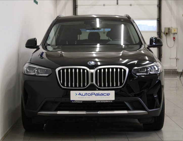 BMW X3 SUV / Terénní 2,0 l 215 kw