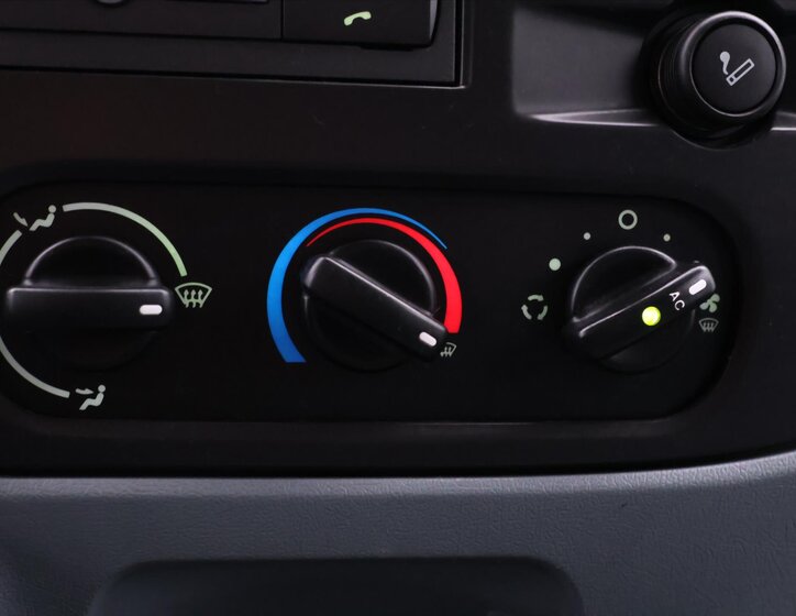 Ford Transit Kombi 2,2 l 63 kw