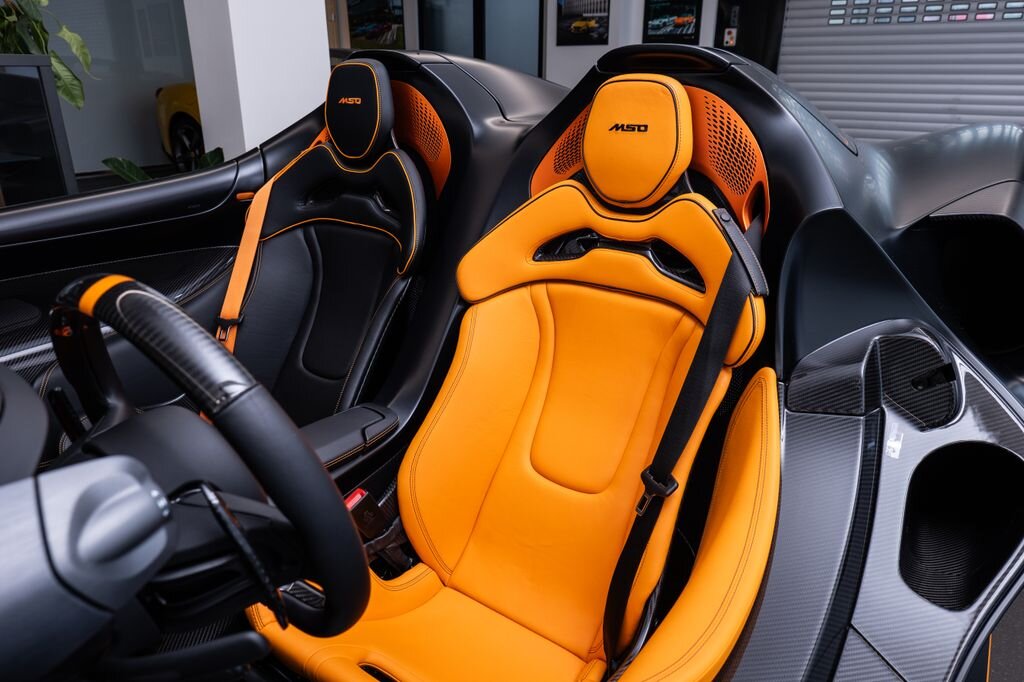 McLaren Elva Kabriolet 4,0 l 600 kw