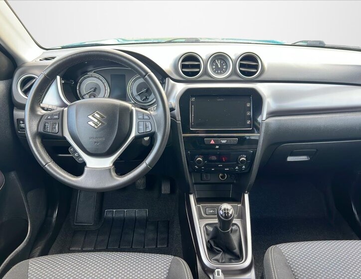 Suzuki Vitara SUV 998,0 82 kw