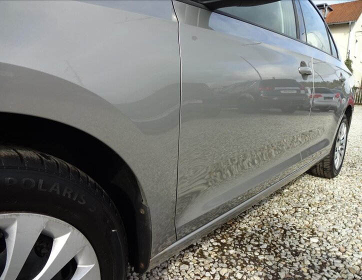 Škoda Rapid Sedan / Limuzína 1,2 l 66 kw