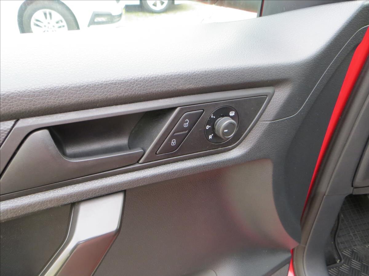 Volkswagen Caddy Skříň 1,4 l 81 kw