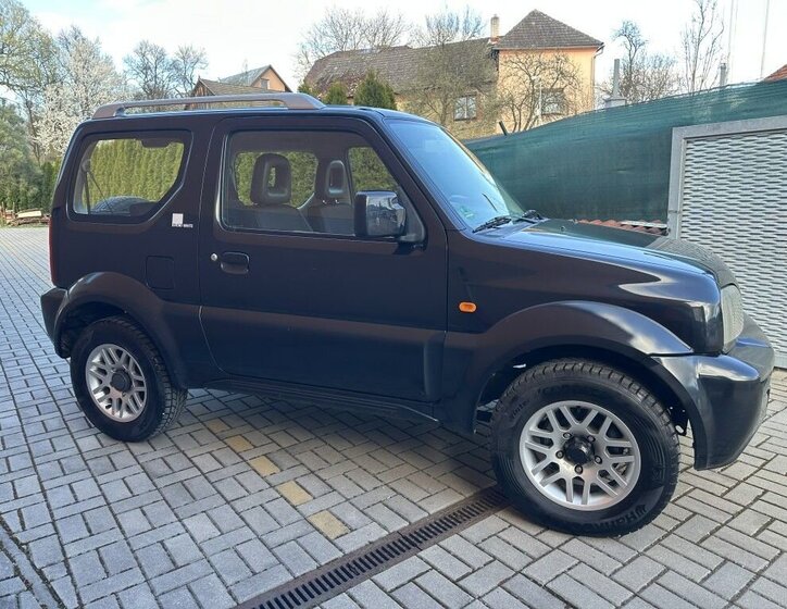 Suzuki Jimny SUV / Terénní 1,3 l 63 kw