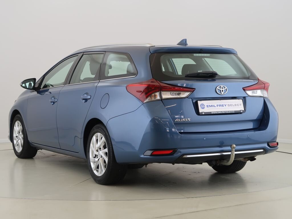 Toyota Auris Kombi 1,6 l 97 kw