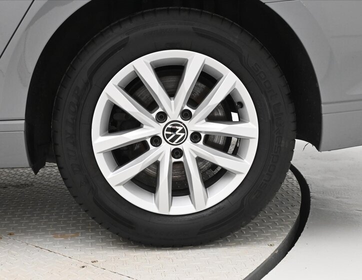 Volkswagen Passat Kombi 2,0 l 110 kw