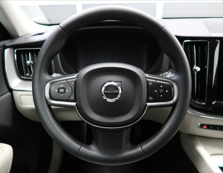 Volvo XC60 SUV 2,0 l 145 kw