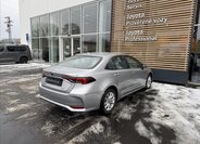 Toyota Corolla Sedan / Limuzína 1,8 l 72 kw