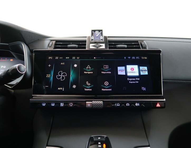 DS Automobiles DS7 Crossback 26