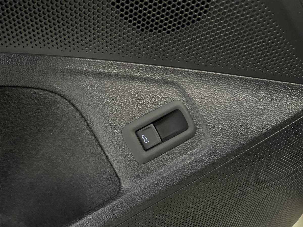 Škoda Superb Kombi 2,0 l 110 kw