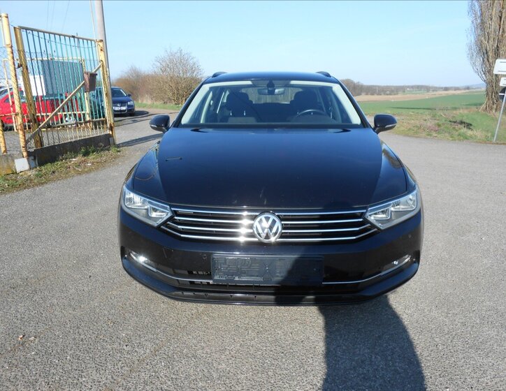 Volkswagen Passat Kombi 2,0 l 110 kw