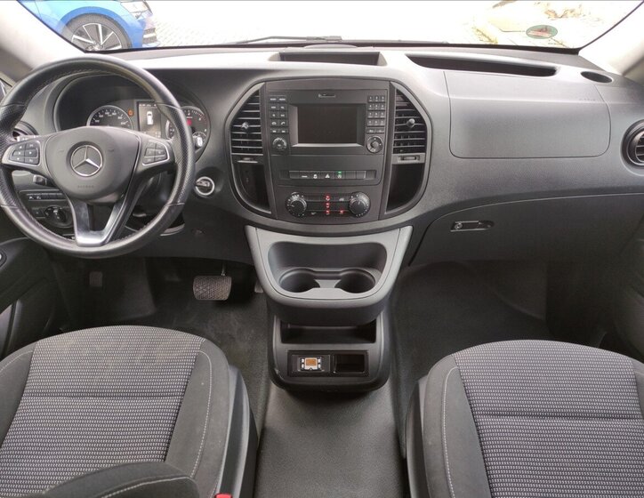 Mercedes-Benz Vito 6