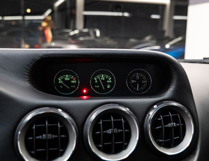 Ferrari 550 Kupé 5,5 l 357 kw