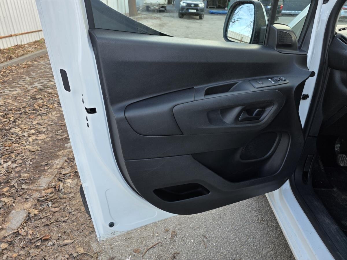 Opel Combo Skříň 1,5 l 75 kw