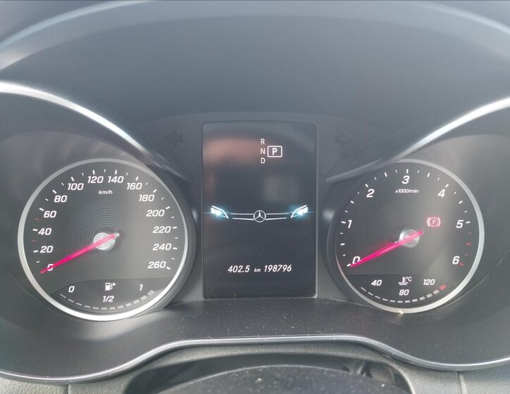 Mercedes-Benz Třídy C Kombi 2,0 l 143 kw