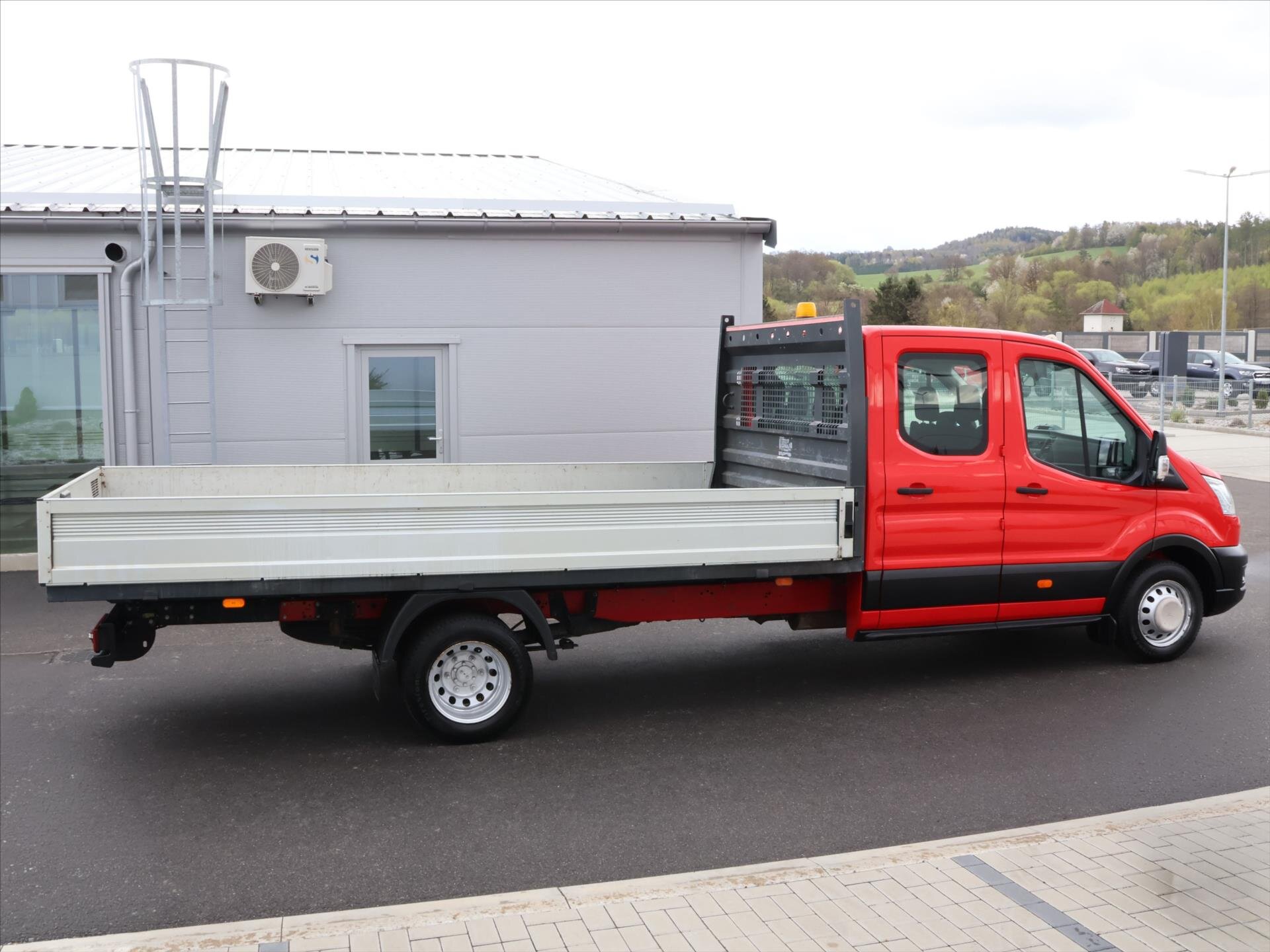 Ford Transit Valník 2,0 l 125 kw