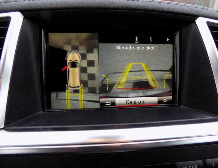 Mercedes-Benz GL SUV 4,7 l 320 kw