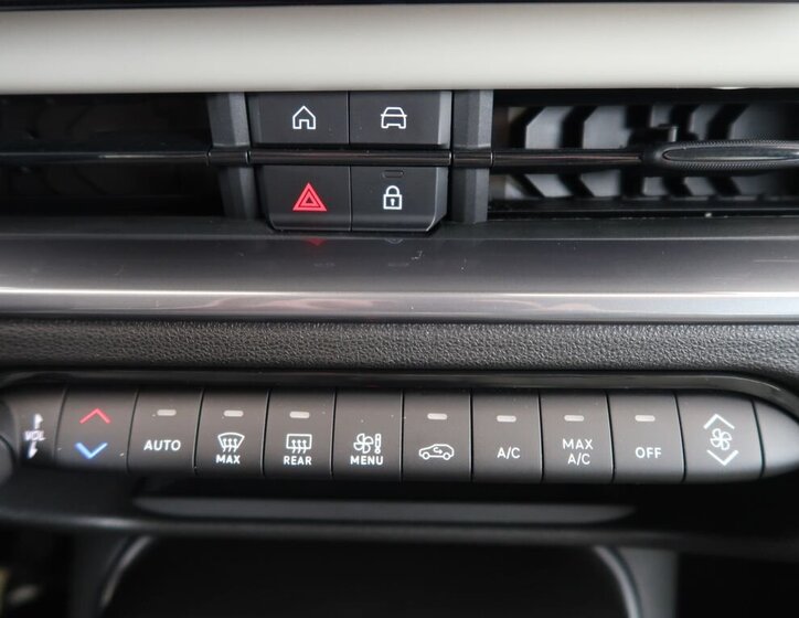 Fiat 600 SUV / Terénní 1,2 l 100 kw