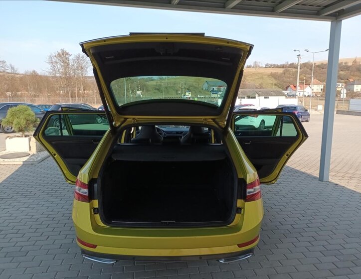 Škoda Superb Kombi 2,0 l 140 kw