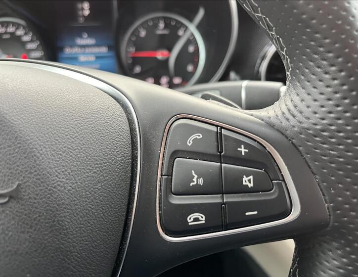 Mercedes-Benz Třídy V 32