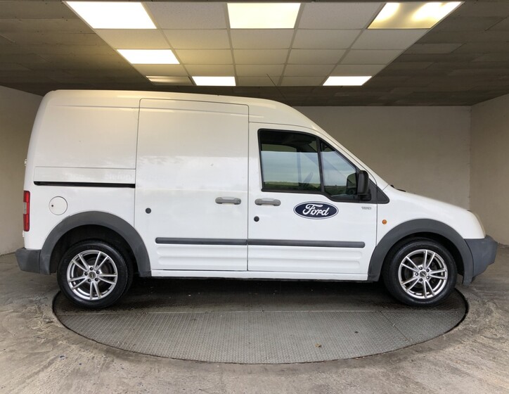 Ford Transit Connect 8