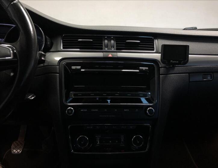 Škoda Superb Hatchback 2,0 l 103 kw