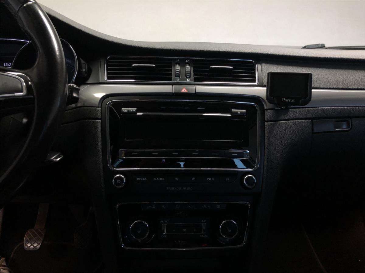 Škoda Superb Hatchback 2,0 l 103 kw