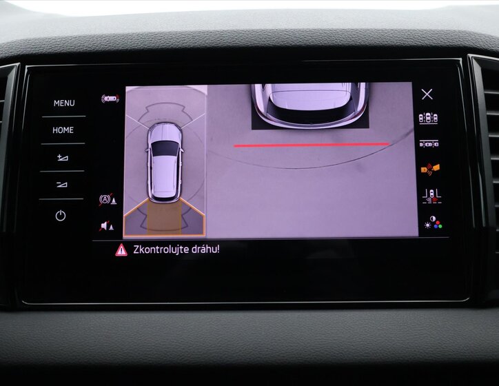 Škoda Karoq SUV / Terénní 2,0 l 110 kw